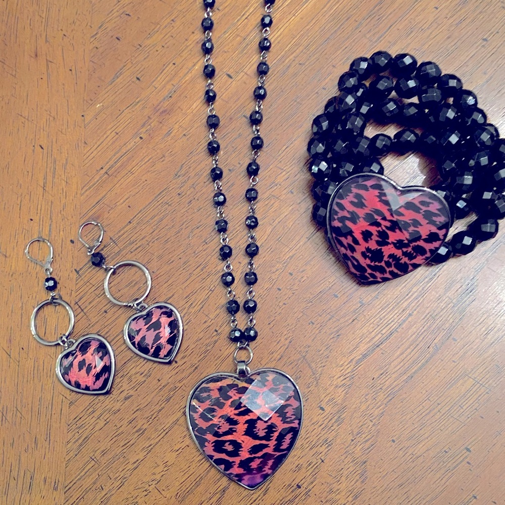 Pink leopard heart set. Matching earrings, bracelet and necklace.